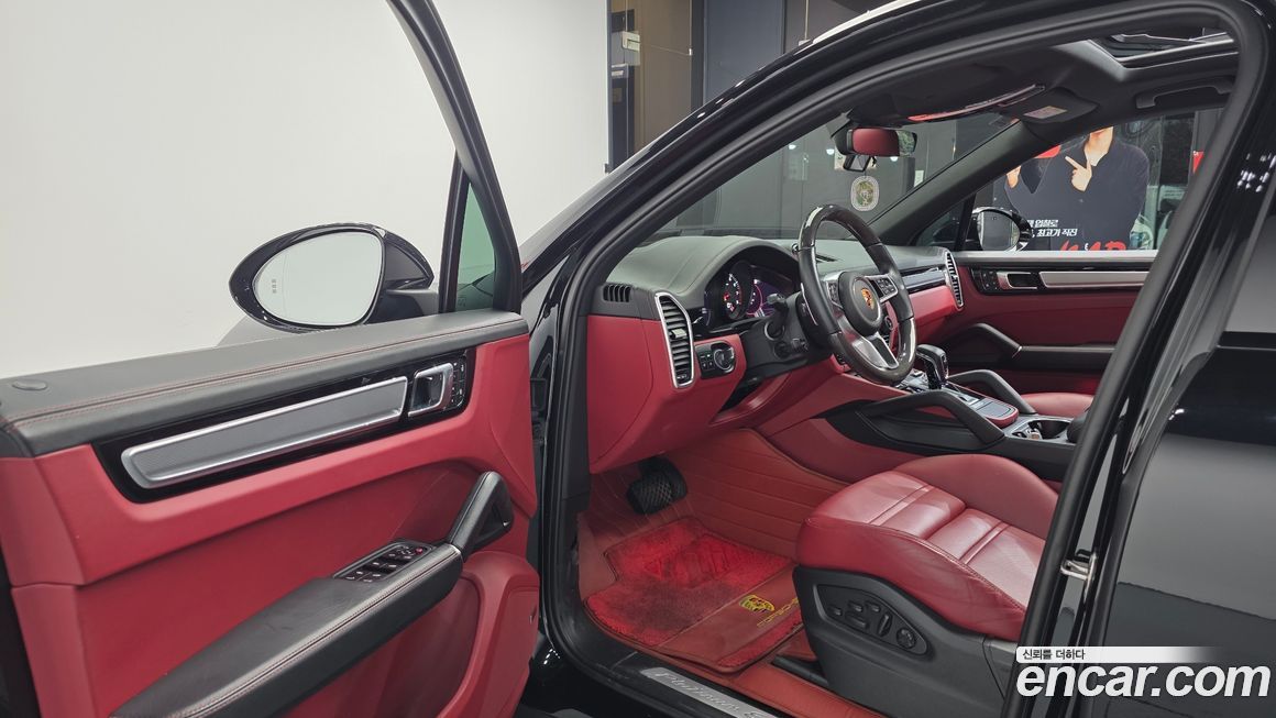 Porsche Cayenne 2023