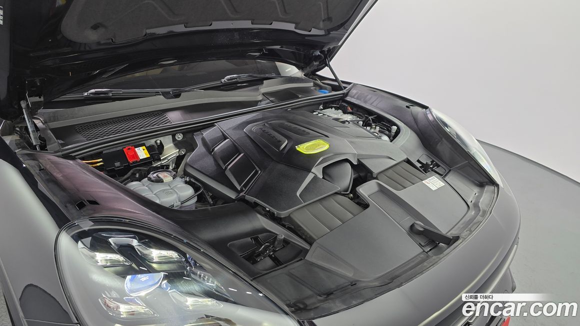 Porsche Cayenne 2022