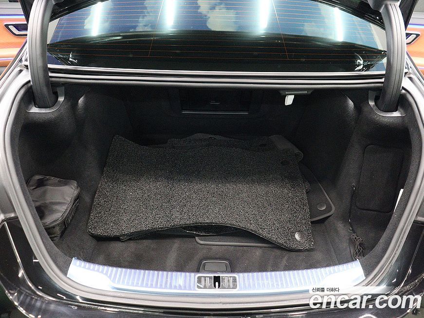 Mercedes-Benz S-Class 2022