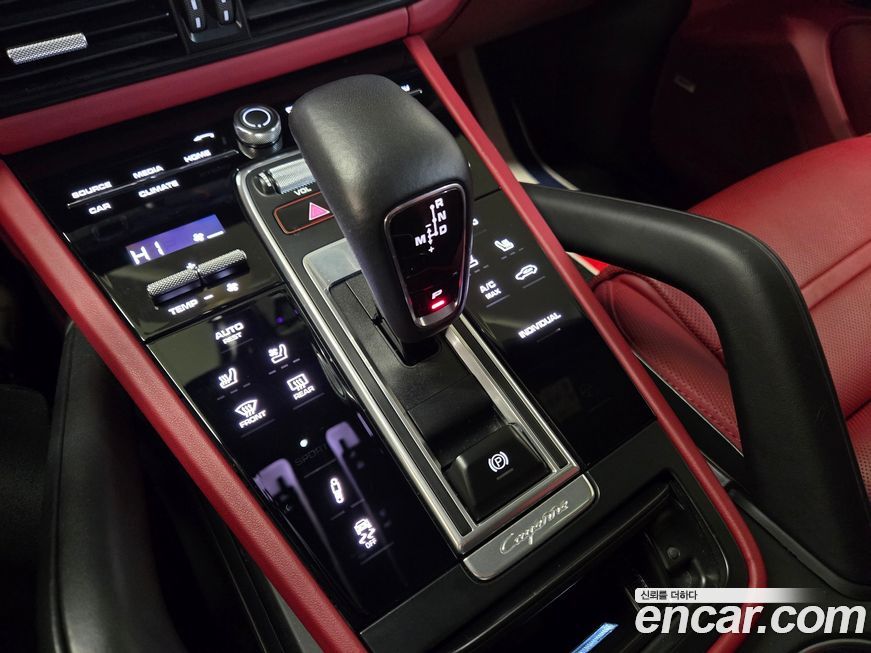 Porsche Cayenne 2022