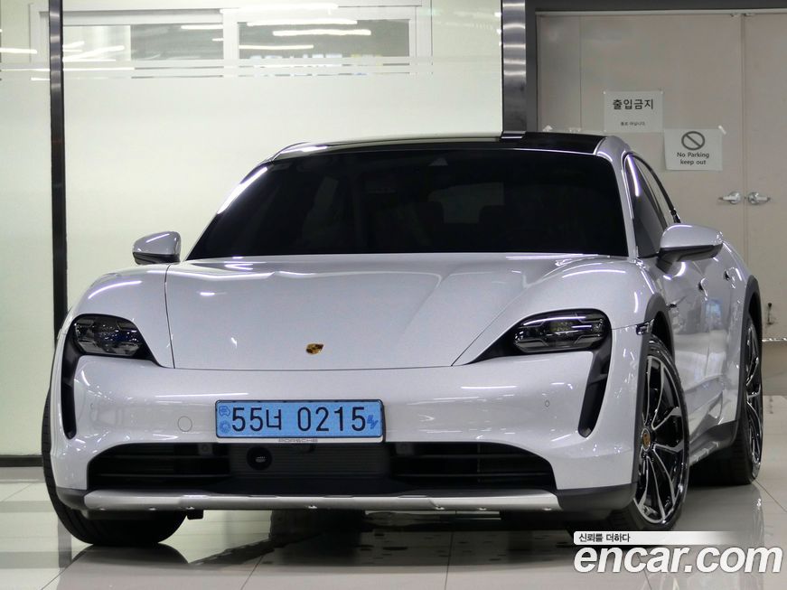 Porsche Taycan 2023