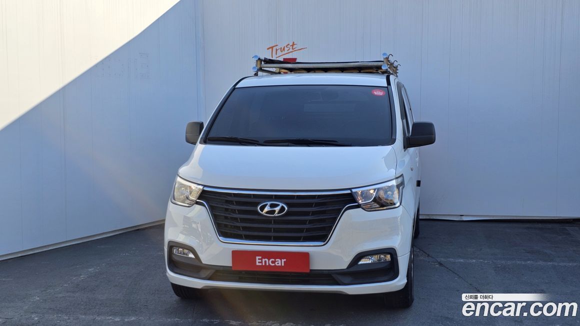 Hyundai Starex 2021