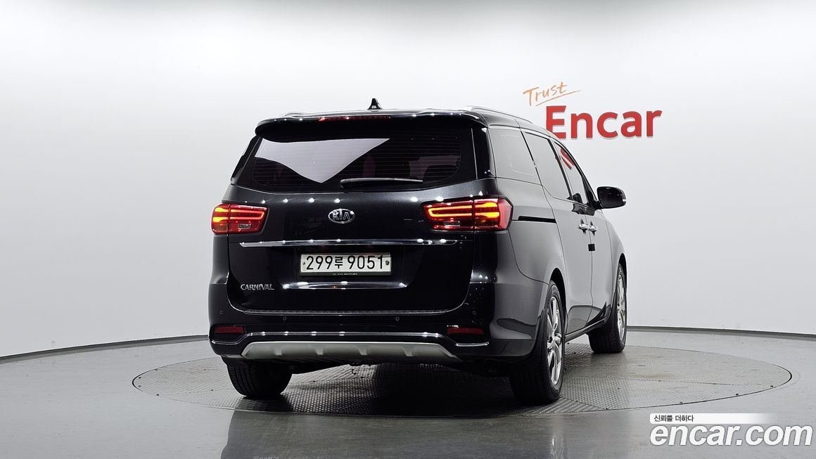 Kia Canival 2019