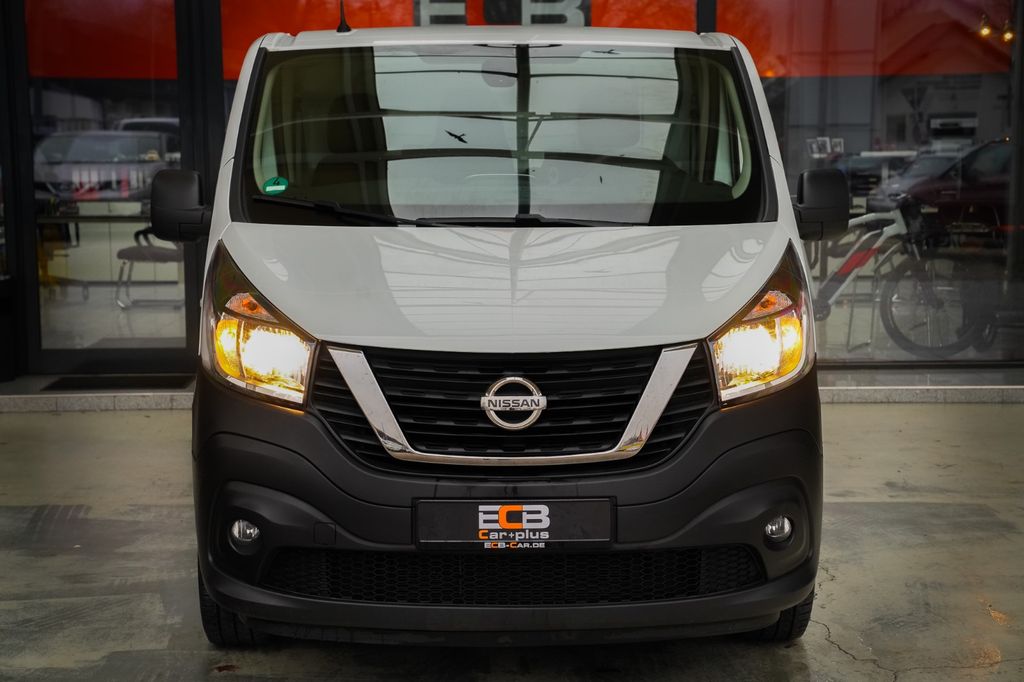 Nissan NV300 2021