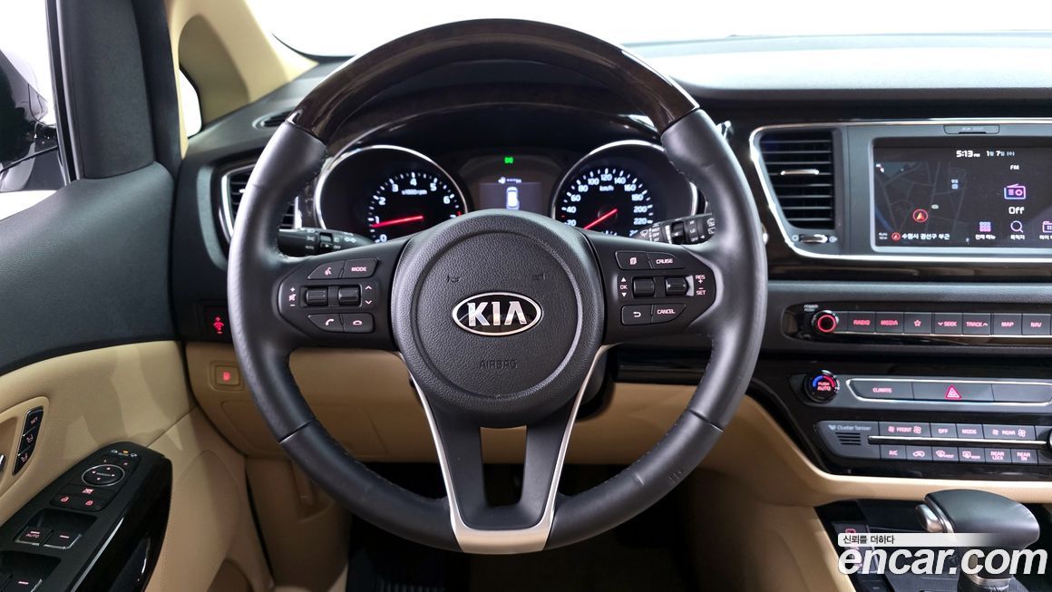 Kia Canival 2019