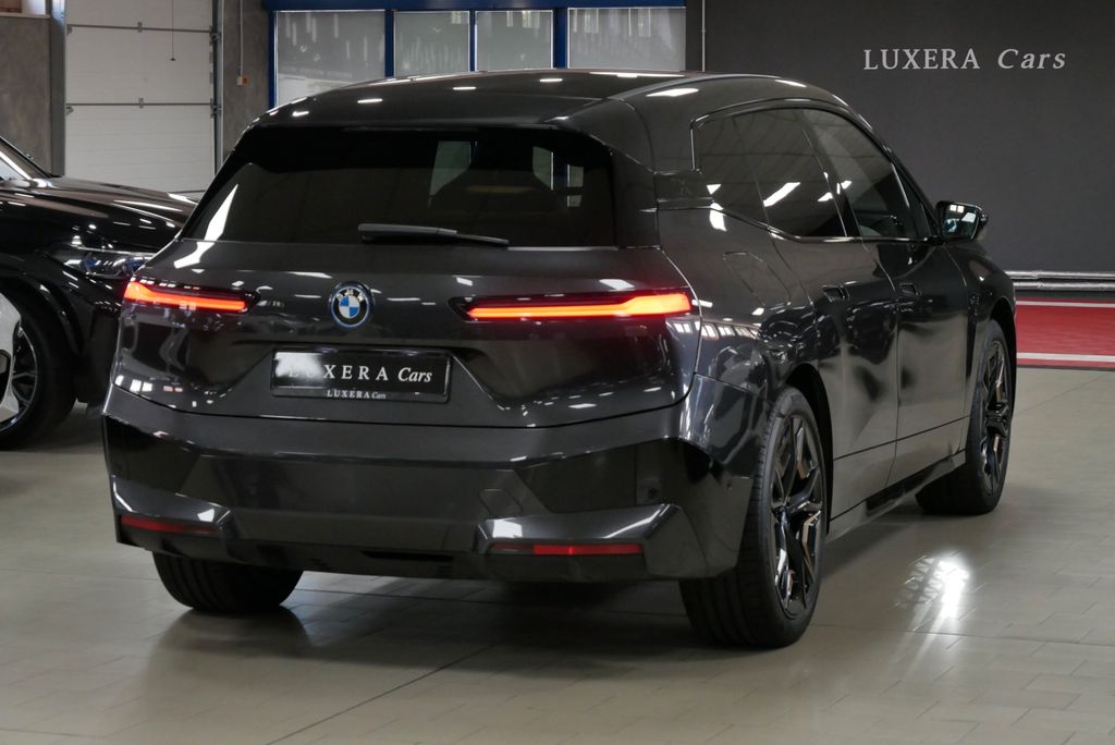 BMW iX 2022