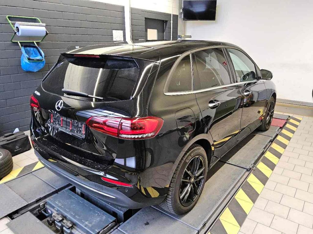 Mercedes-Benz B 250 2022