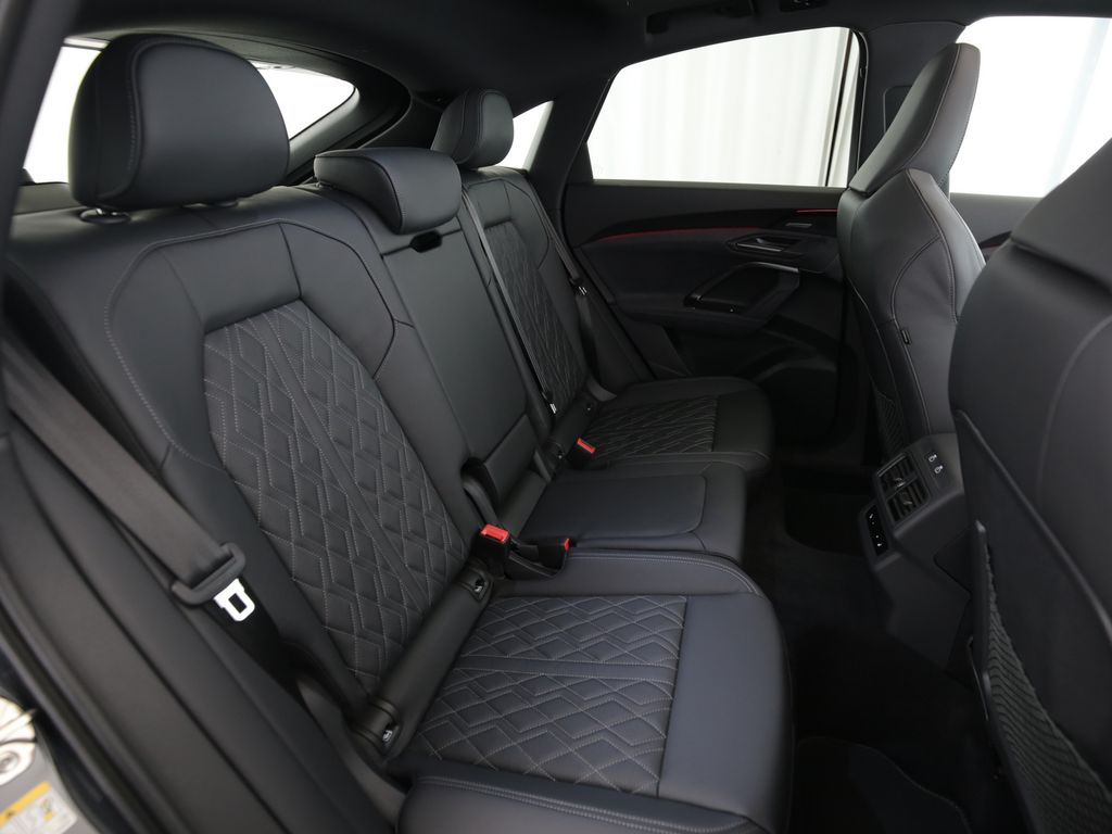 Audi SQ5 2025