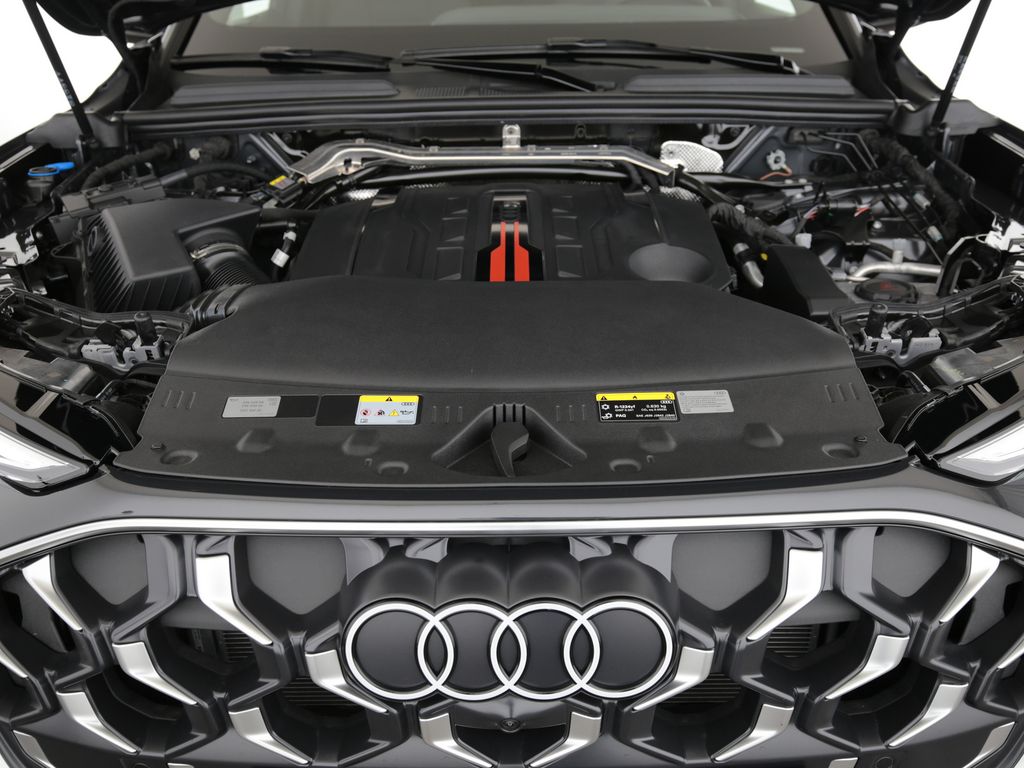 Audi SQ5 2025