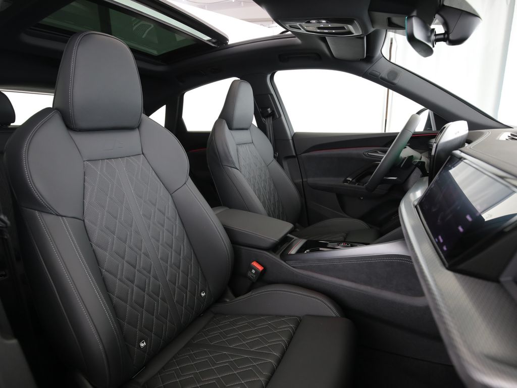 Audi SQ5 2025