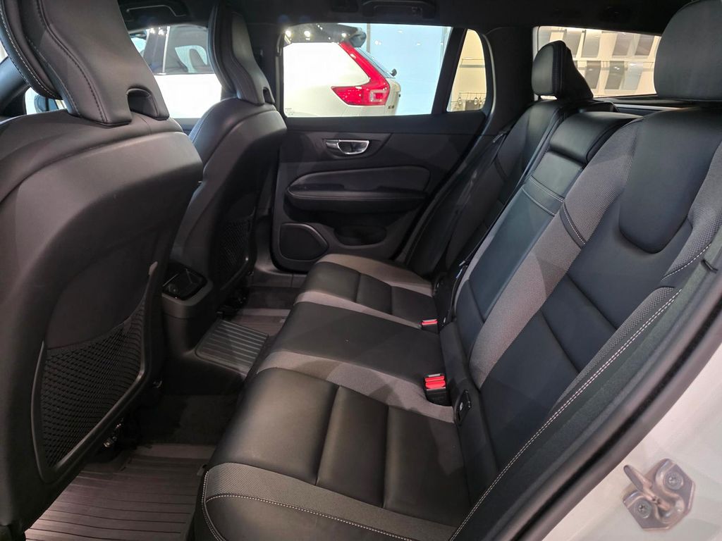 Volvo V60 2021