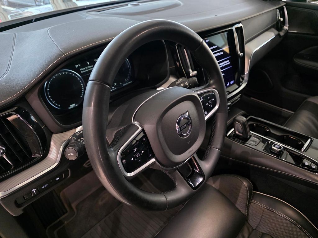 Volvo V60 2021