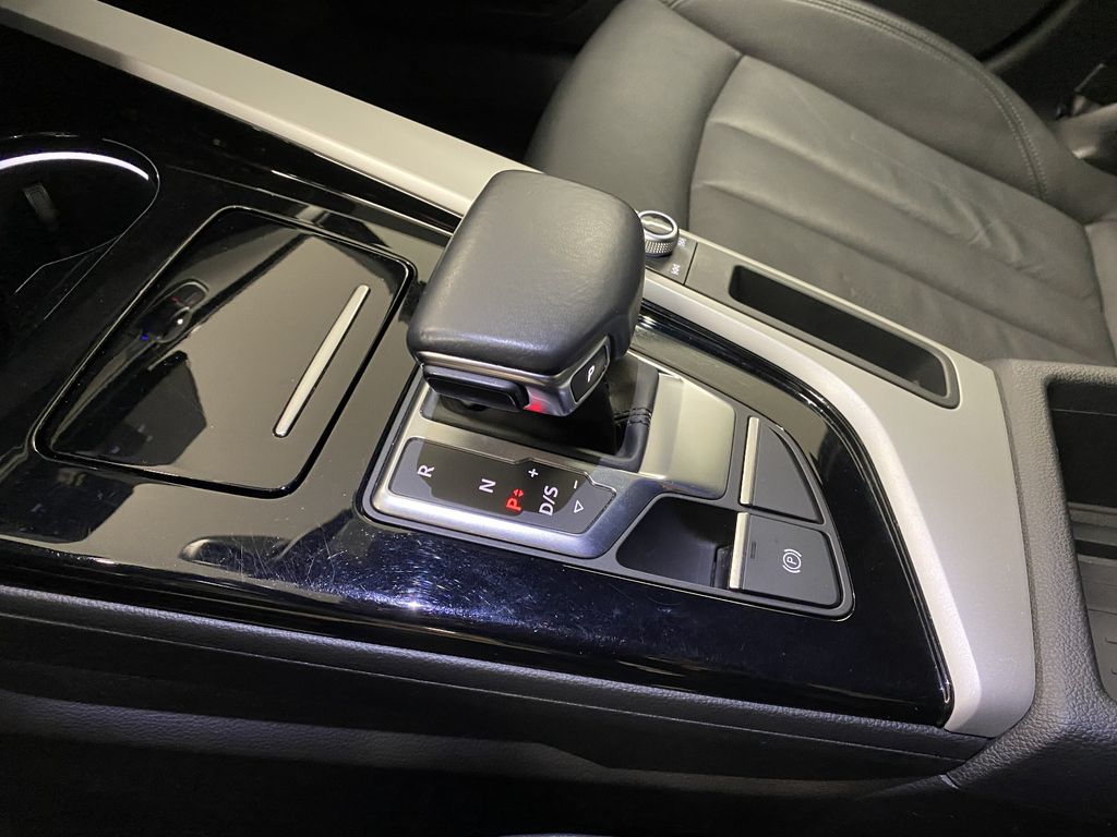 Audi A4 2021