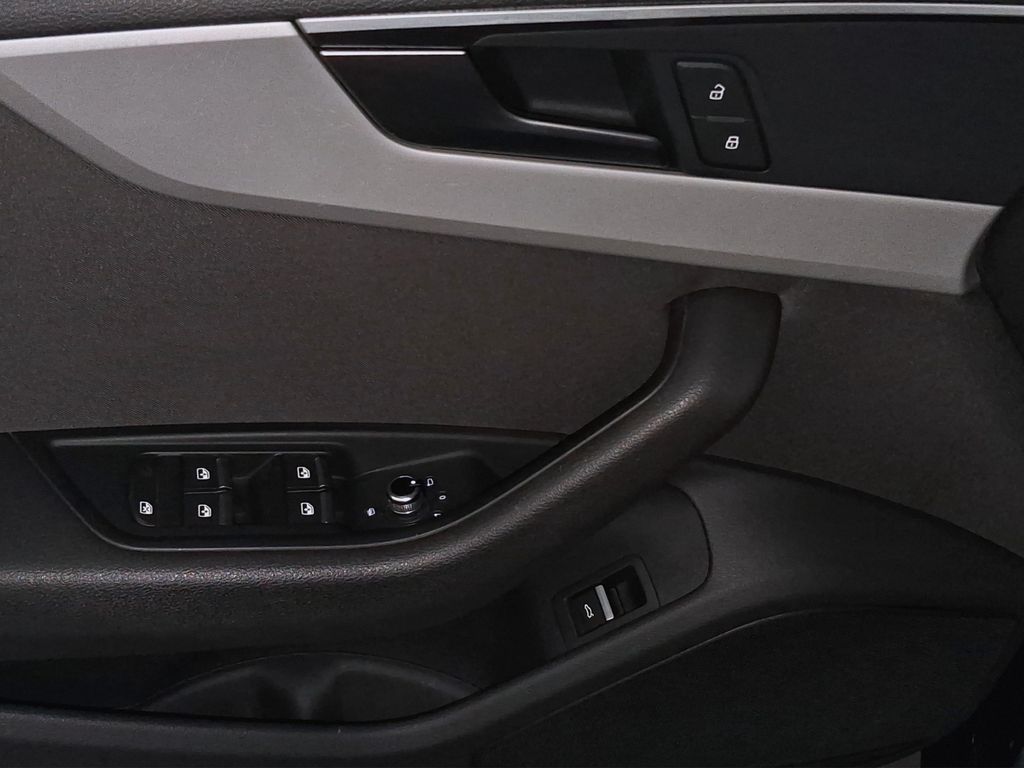 Audi A4 2019