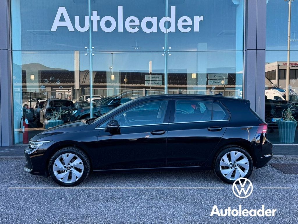 Volkswagen Golf 2025