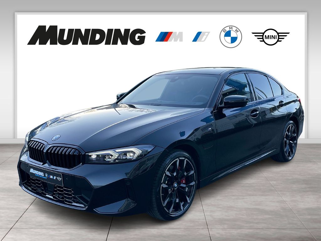 BMW 330 2025
