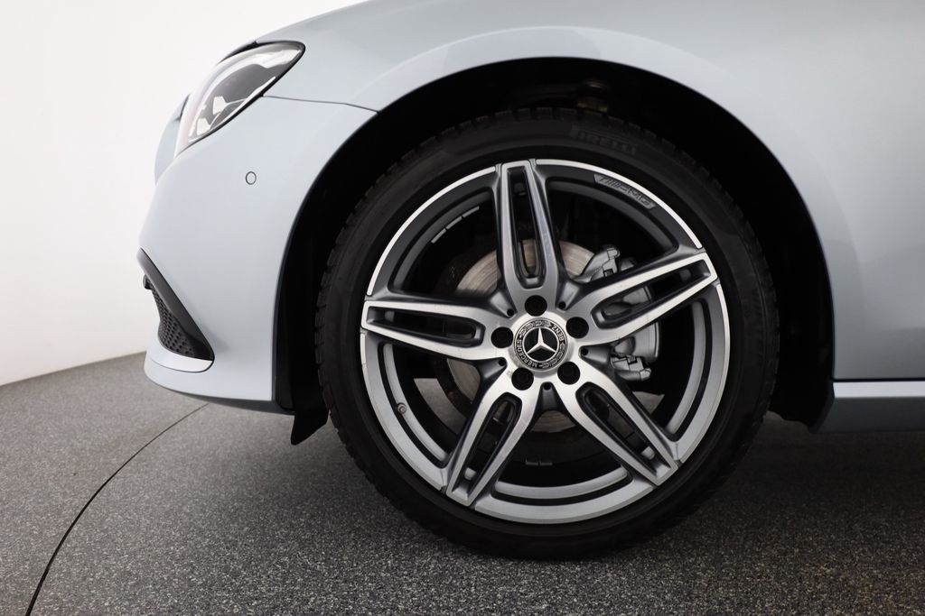 Mercedes-Benz E 220 2021