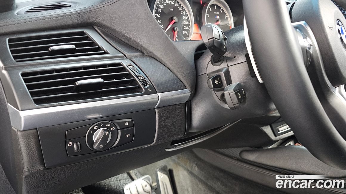 BMW X6M 2010