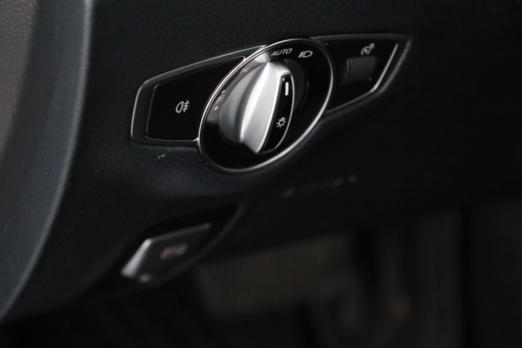 Mercedes-Benz E 220 2021