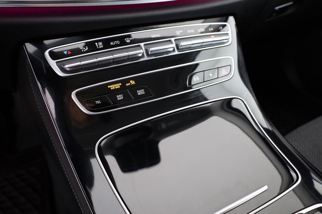 Mercedes-Benz E 220 2021