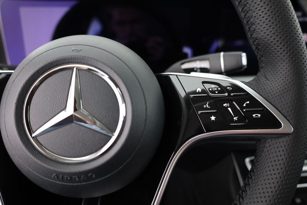 Mercedes-Benz E 220 2021