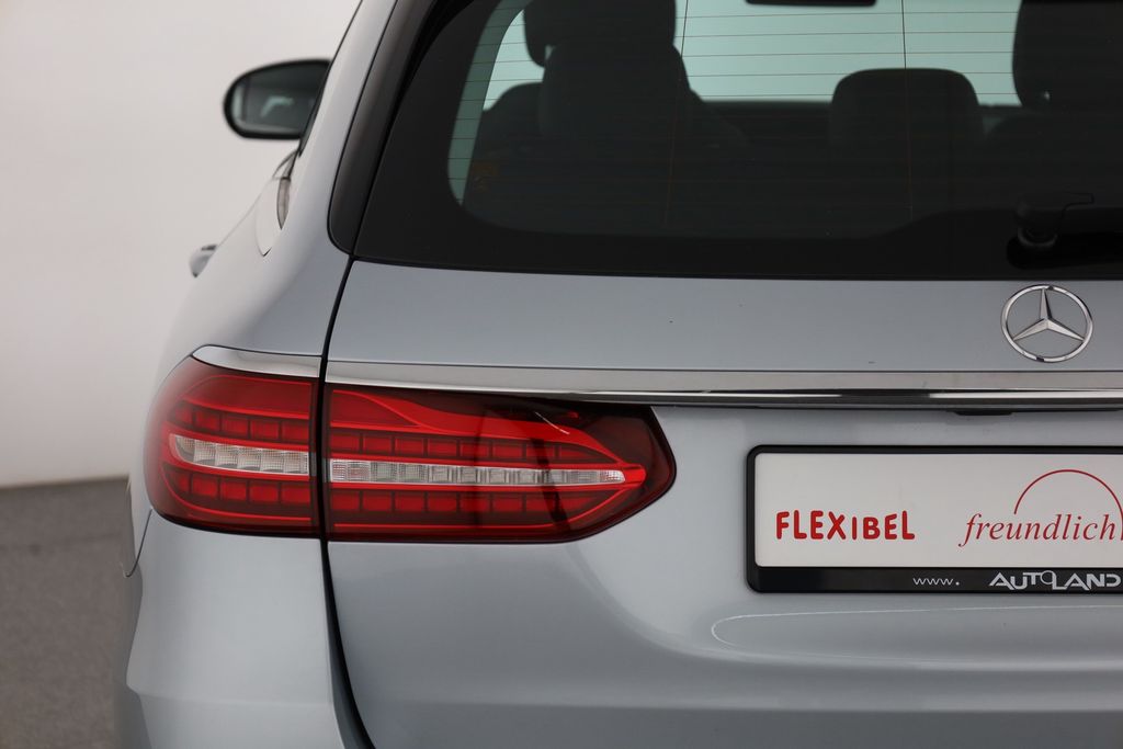 Mercedes-Benz E 220 2021