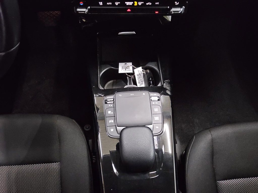 Mercedes-Benz A 180 2022