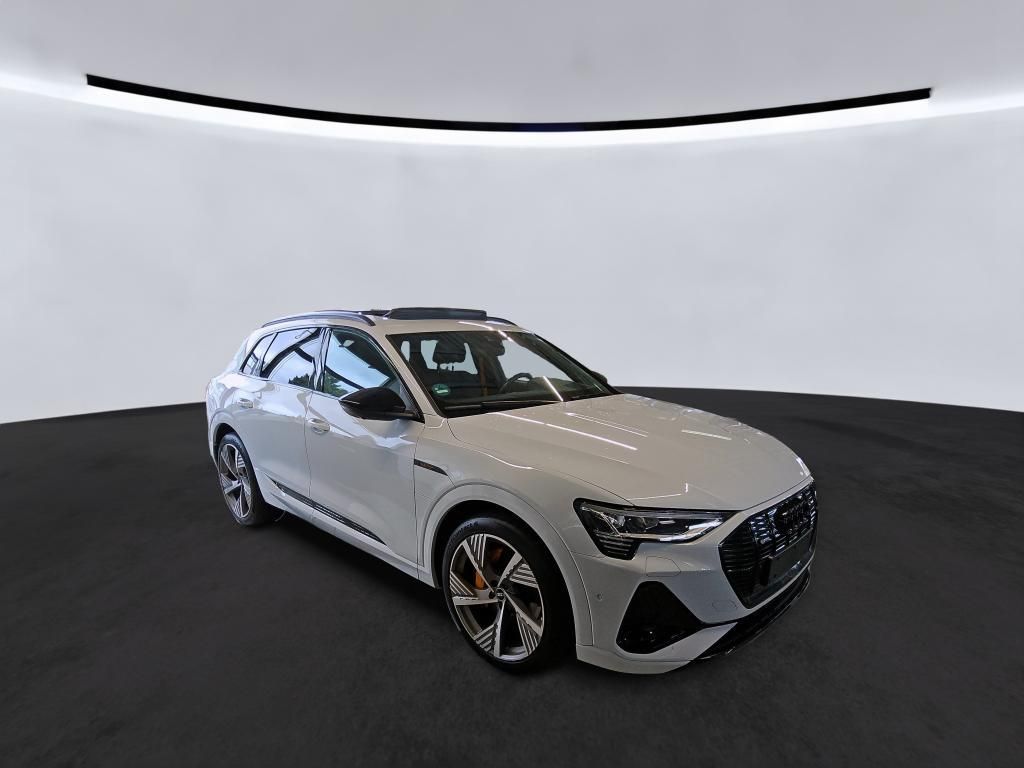 Audi e-tron 2022