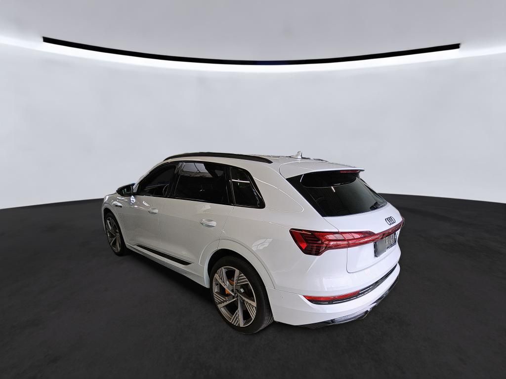 Audi e-tron 2022