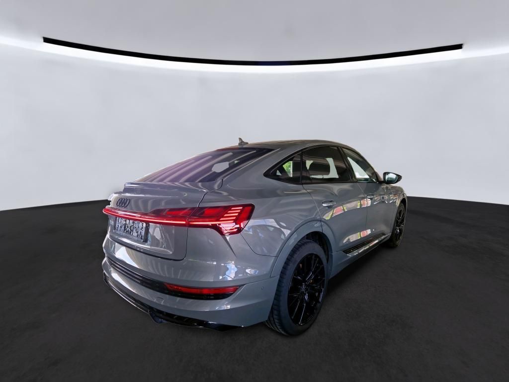 Audi e-tron 2022