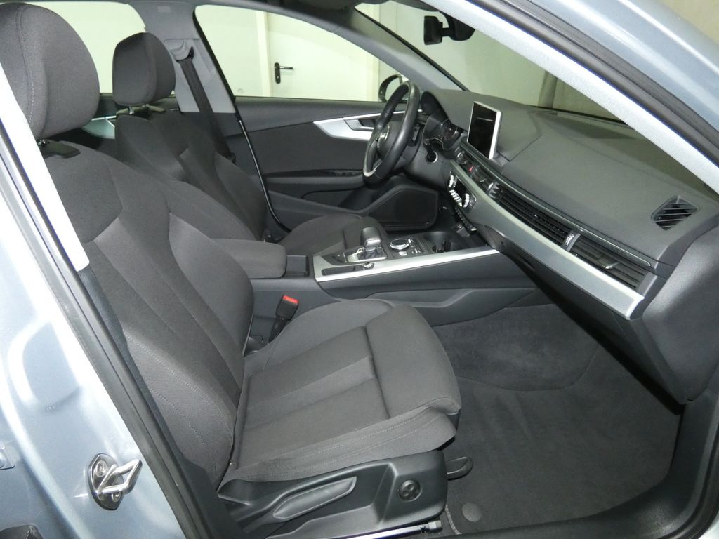 Audi A4 2019