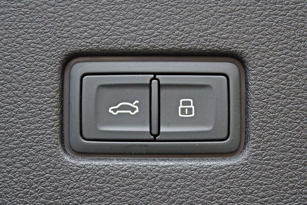 Audi SQ8 2023