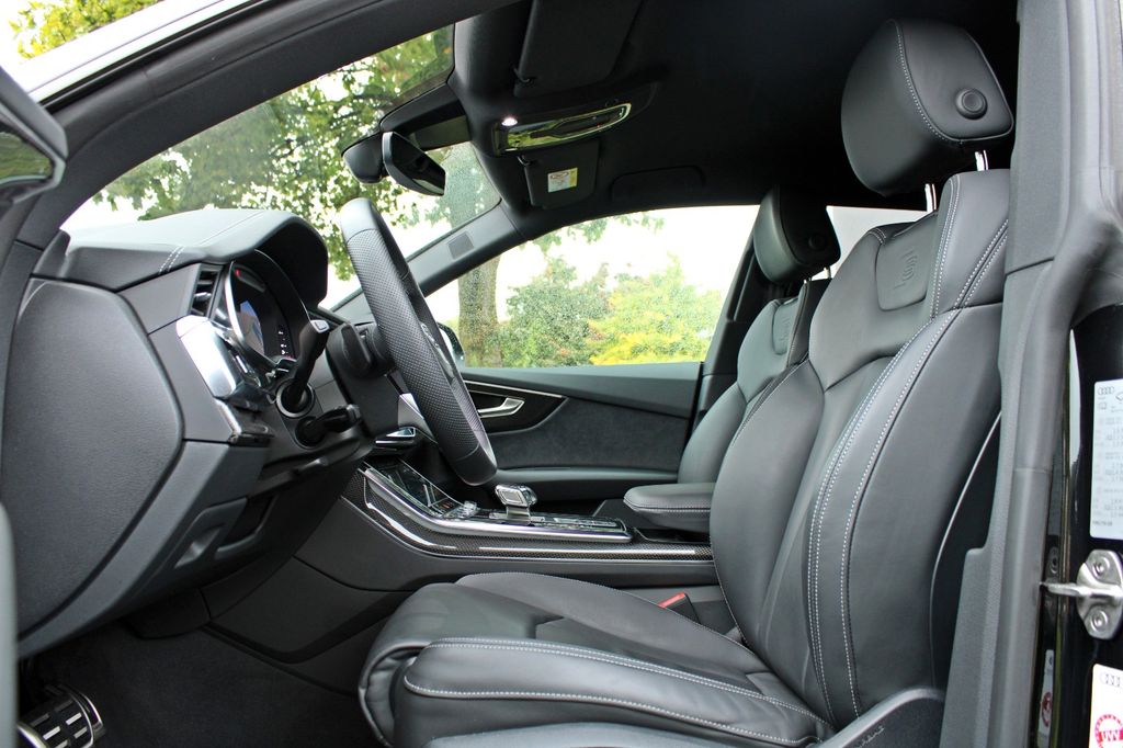 Audi SQ8 2023