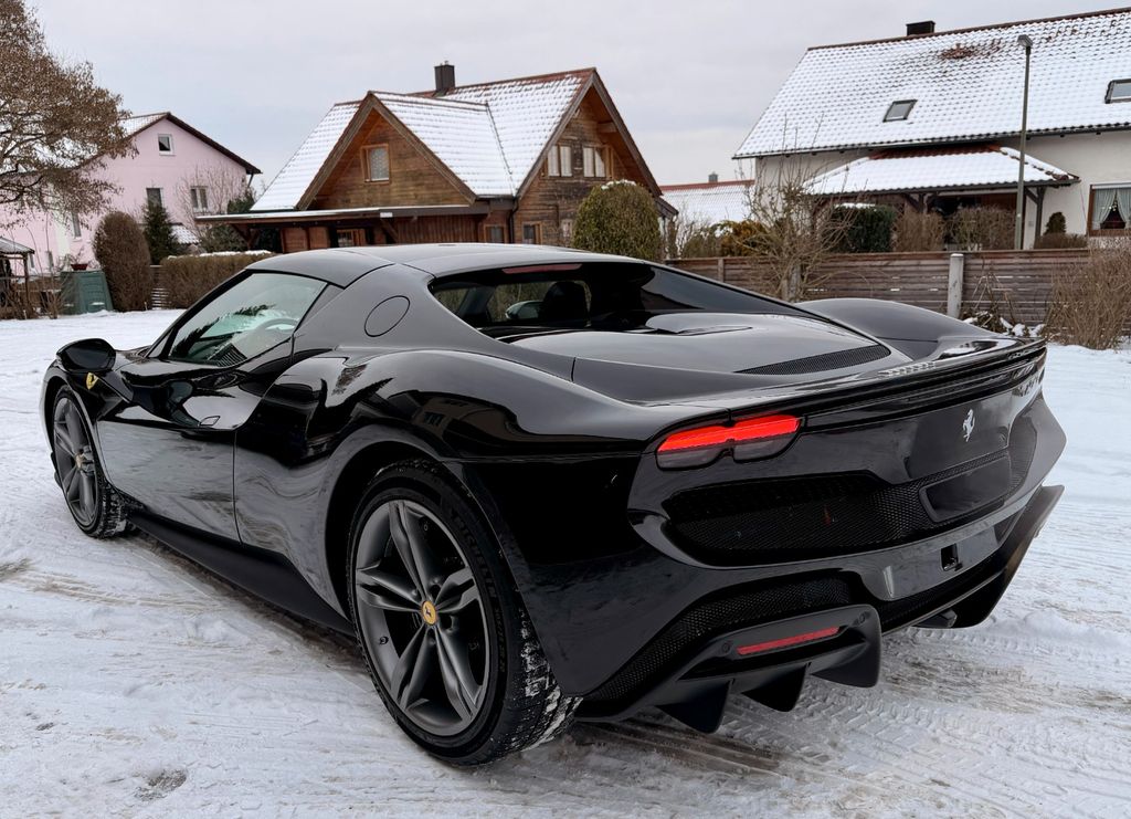 Ferrari 296 GTB 2023