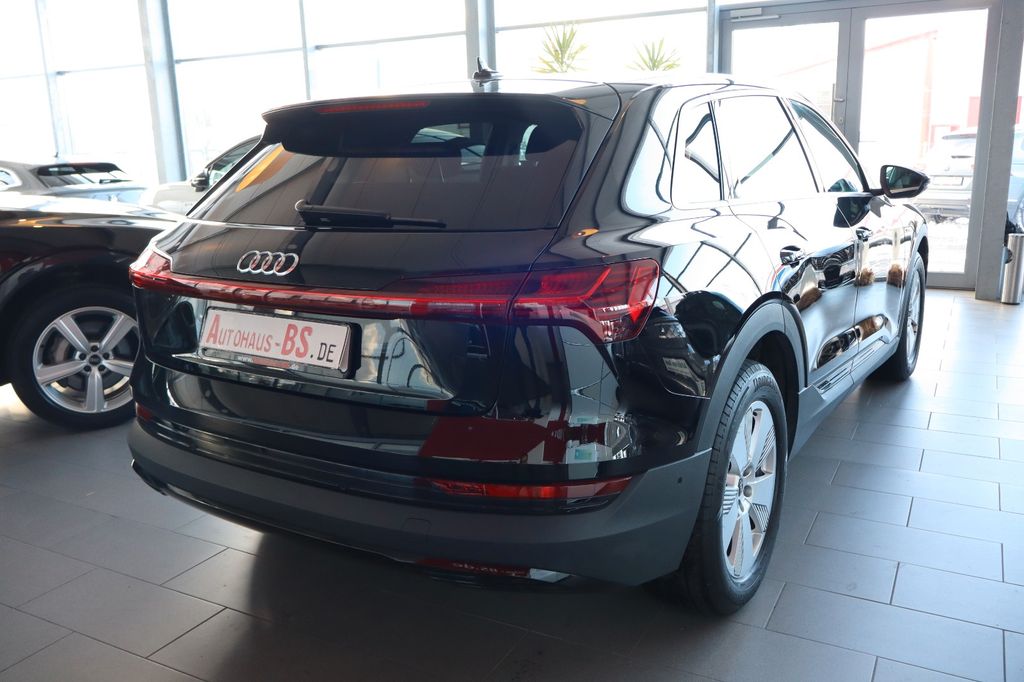 Audi e-tron 2022