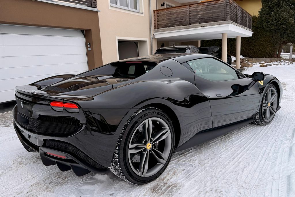 Ferrari 296 GTB 2023