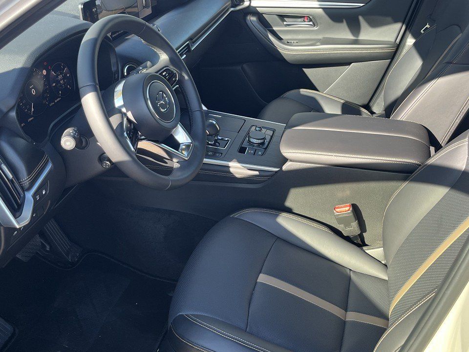 Mazda CX-60 2025
