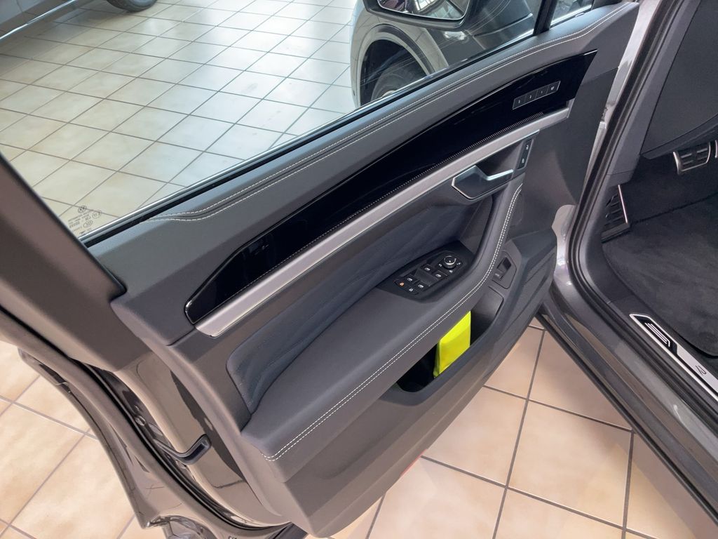 Volkswagen Touareg 2025