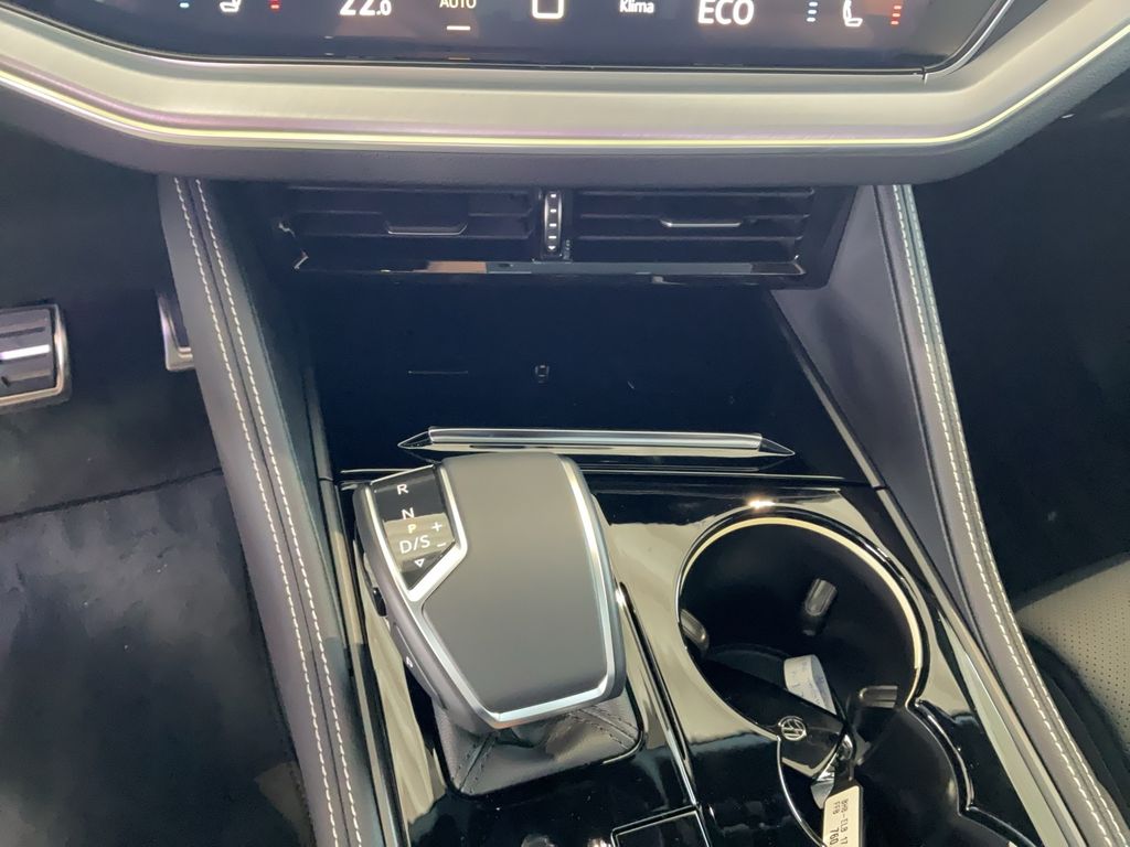 Volkswagen Touareg 2025