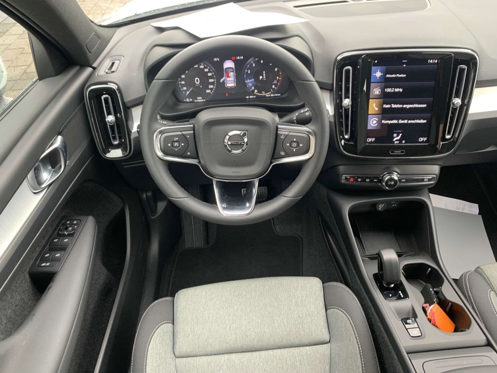 Volvo XC40 2023