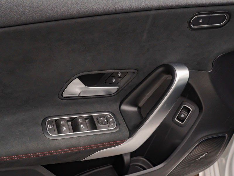 Mercedes-Benz A 250 2024