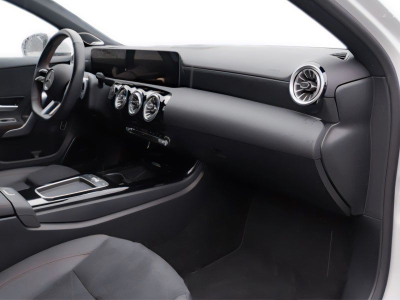 Mercedes-Benz A 250 2024