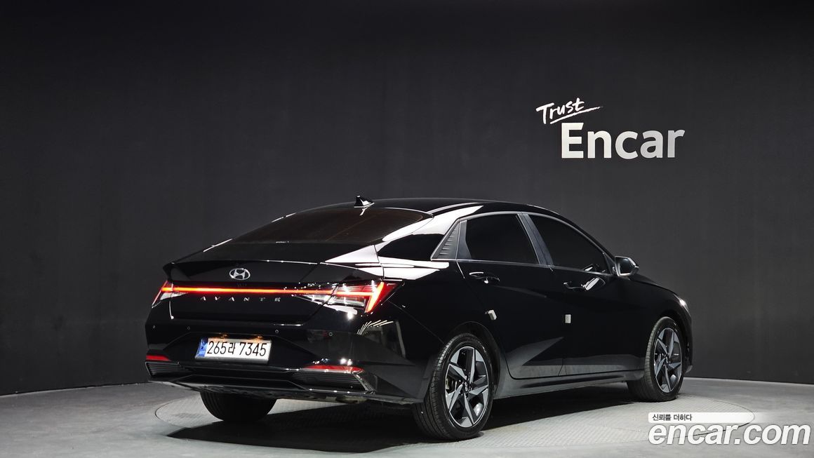 Hyundai AVANTE 2022