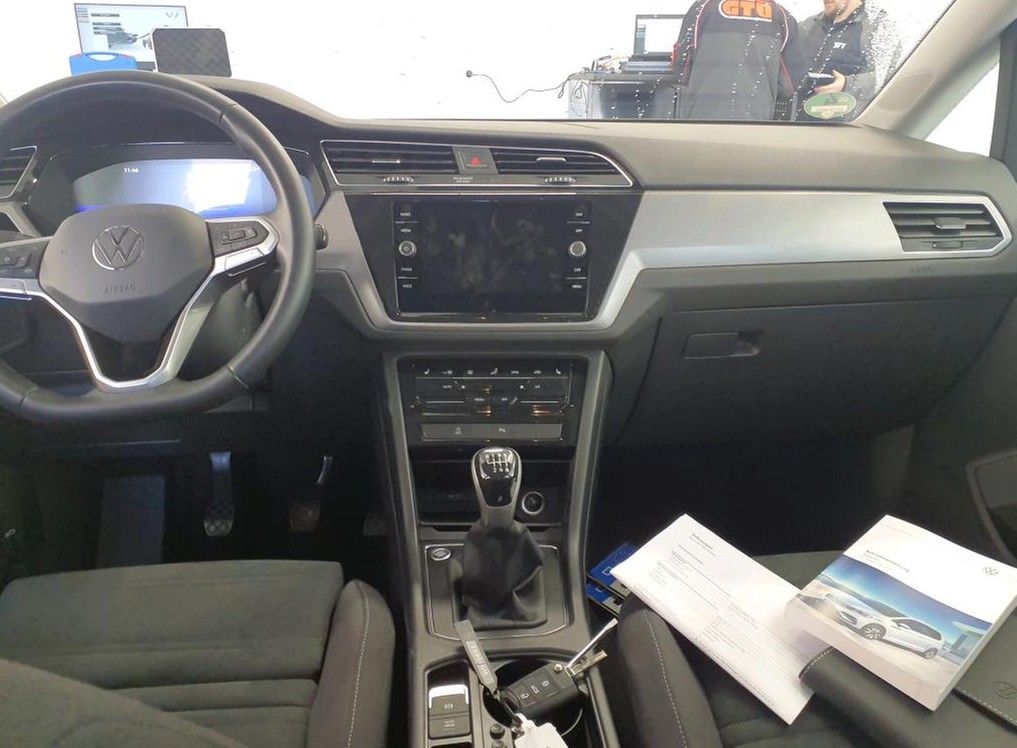 Volkswagen Touran 2023