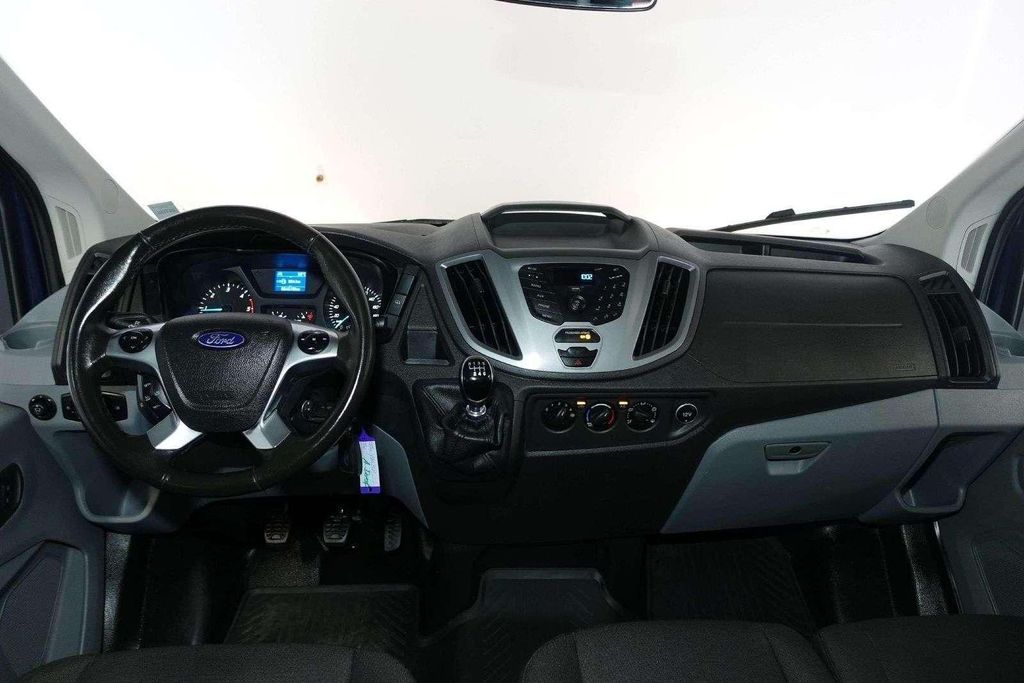 Ford Transit 2019