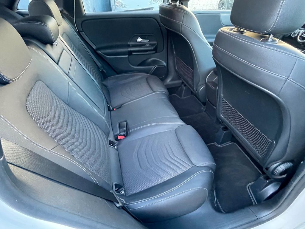 Mercedes-Benz B 180 2020