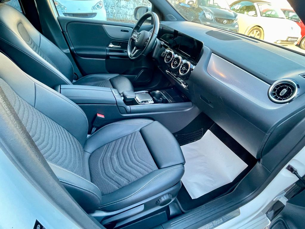 Mercedes-Benz B 180 2020