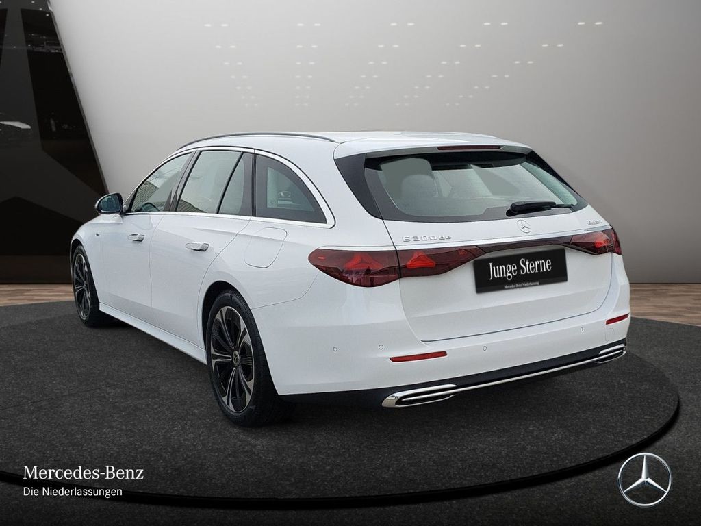 Mercedes-Benz E 300 2025