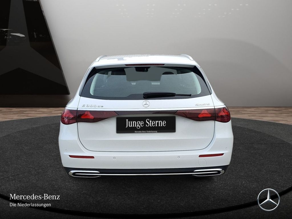 Mercedes-Benz E 300 2025