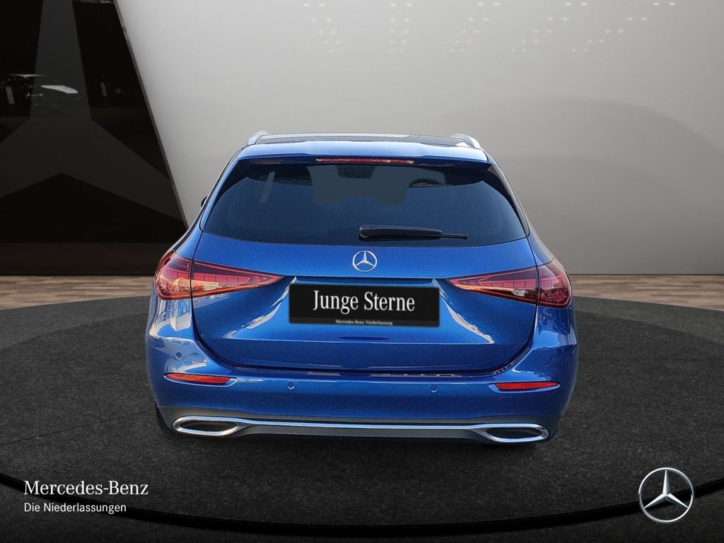 Mercedes-Benz C 220 2025